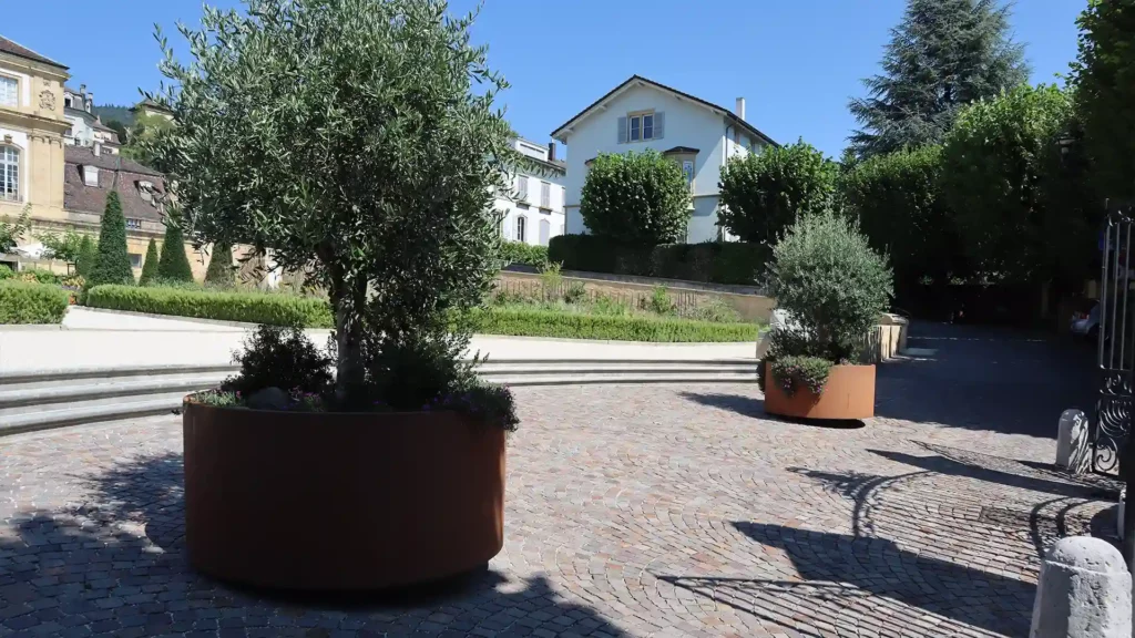 Mobilier corten - Chateau Dupeyrou - FloraMat - 2 Mobilier corten - Chateau Dupeyrou - FloraMat